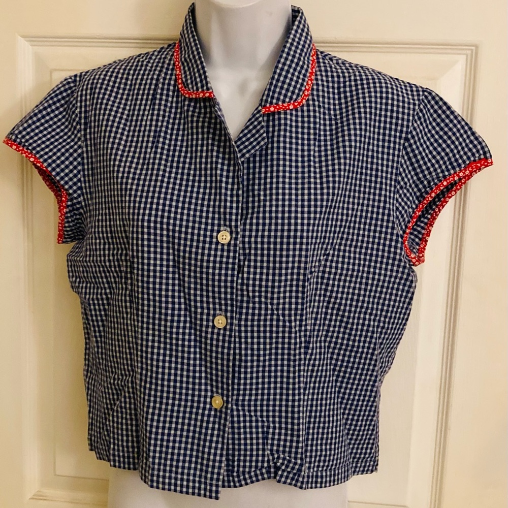 ESPRIT vintage gingham and floral print button up top with capped sleeves.